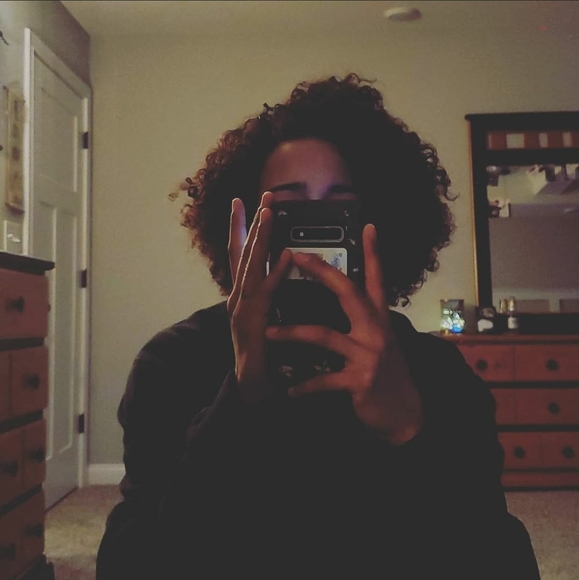 Meet your Posher, Kate - Picture 1 of 1